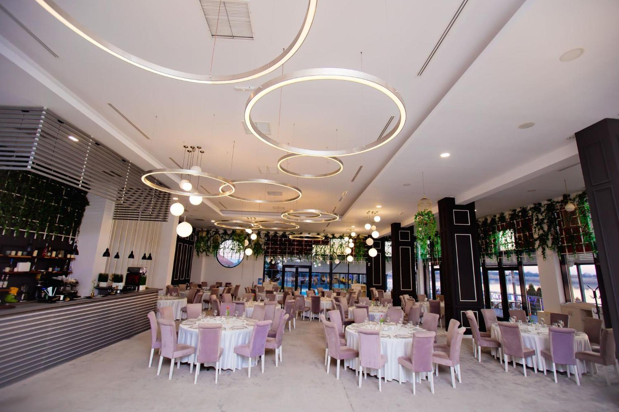 Hotel Evergreen Amara Exterior photo