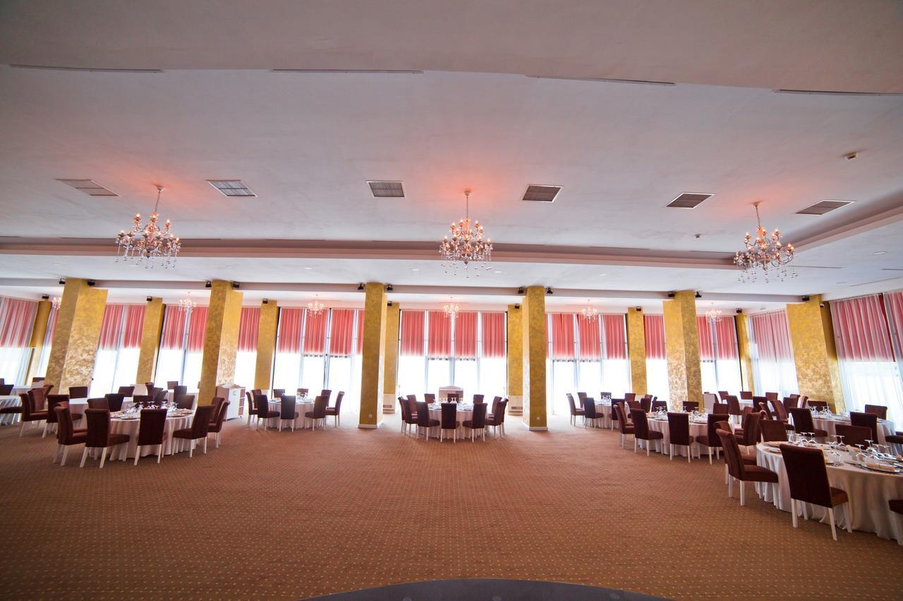 Hotel Evergreen Amara Exterior photo