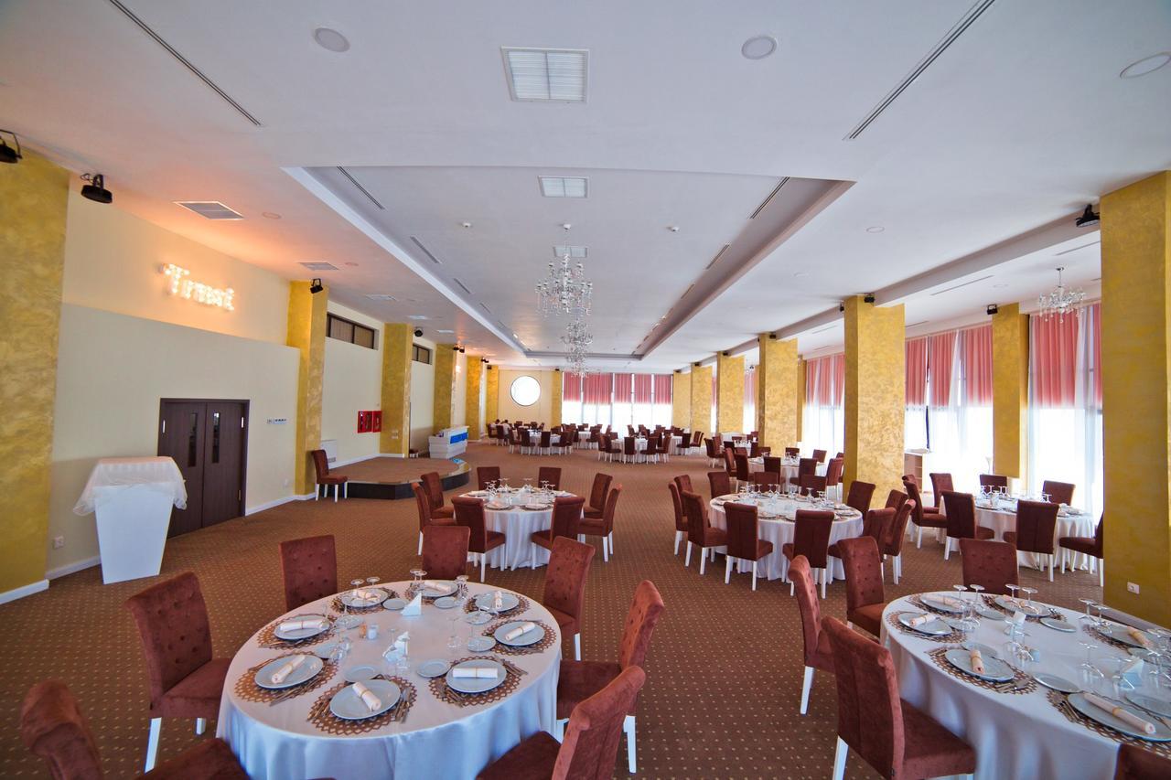 Hotel Evergreen Amara Exterior photo